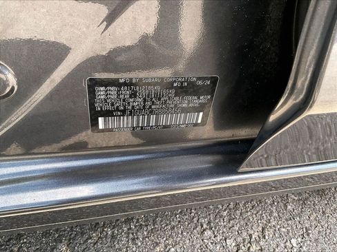 Used 2024 Subaru Impreza 2.0i AWD/4WD image 32