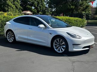 Used 2018 Tesla Model 3 Long Range image 1