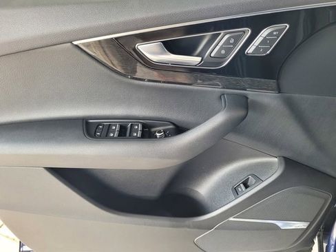 Used 2019 Audi Q7 3.0T Premium Plus w/ Premium Plus Package AWD/4WD image 18