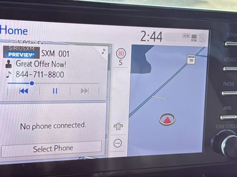 Certified 2024 Toyota Sienna Platinum image 12