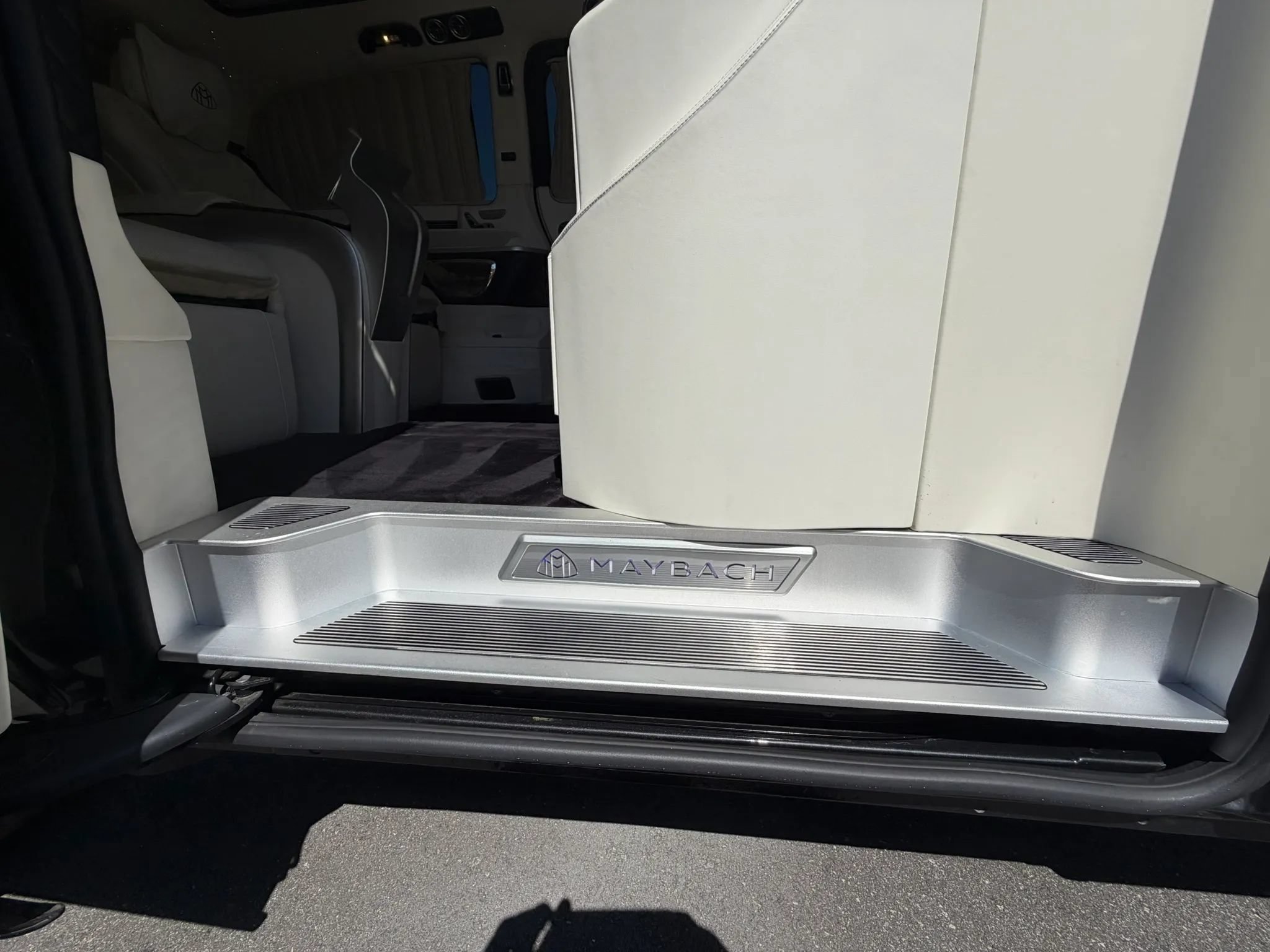 Used 2021 Mercedes-Benz Metris Passenger w/ Premium Safety Package image 37