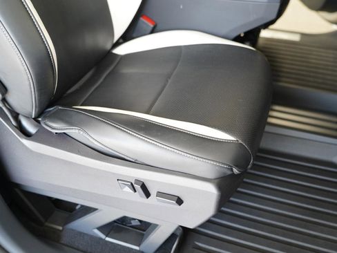 Used 2024 Tesla Cybertruck AWD Crew Cab image 27