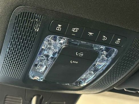 Certified 2025 Mercedes-Benz GLB 250 4MATIC image 22