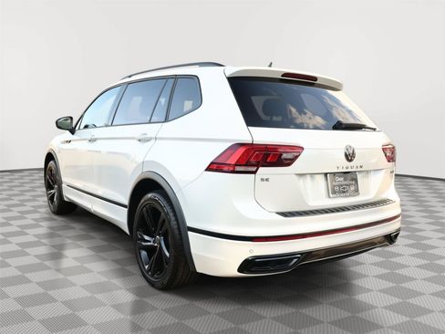 Used 2023 Volkswagen Tiguan SE R-Line AWD/4WD image 5