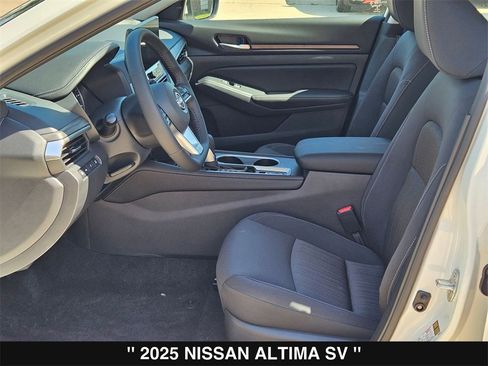 New 2025 Nissan Altima 2.5 SV image 11