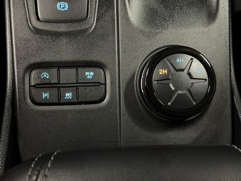 Used 2025 Ford Ranger Lariat w/ Trailer Tow Package image 36