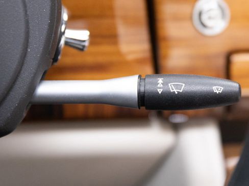 Used 2010 Rolls-Royce Phantom Drophead Coupe image 83