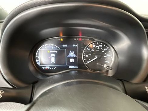 Used 2024 Nissan Kicks SR w/ SR Premium Package FWD image 17