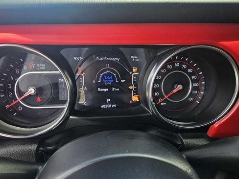 Used 2022 Jeep Gladiator Rubicon w/ Dual Top Group AWD/4WD image 10