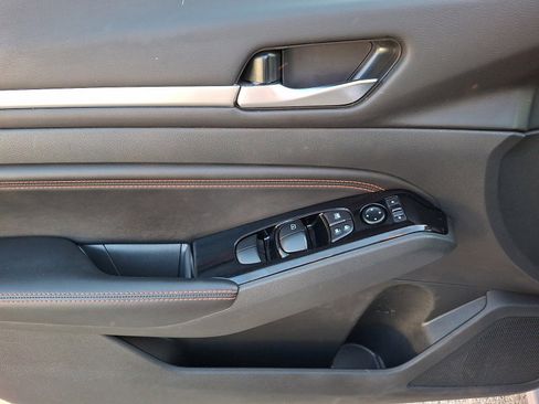 Certified 2023 Nissan Altima 2.5 SR FWD image 12