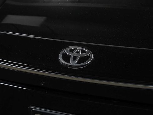 Certified 2023 Toyota bZ4X AWD w/ Weather Package image 9