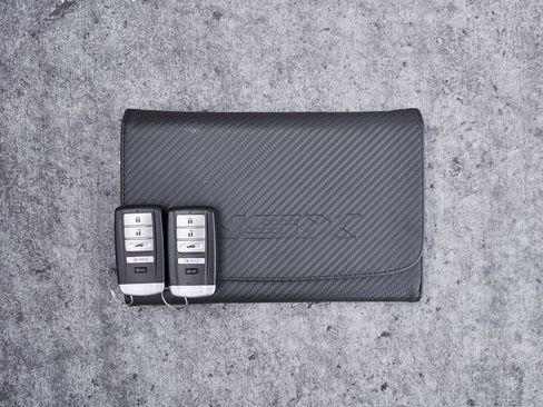 Used 2017 Acura NSX AWD/4WD image 70