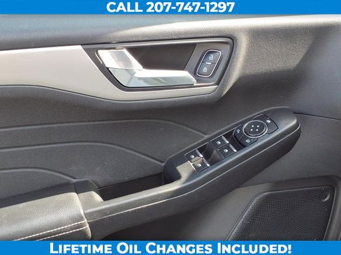 Used 2022 Ford Escape SEL image 10