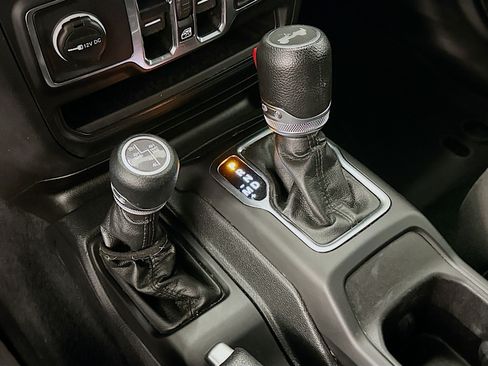 Used 2023 Jeep Wrangler Unlimited w/ 8.4" Radio Group AWD/4WD image 25