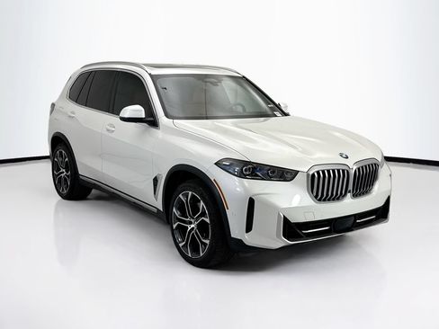 Used 2024 BMW X5 sDrive40i w/ Premium Package RWD image 2