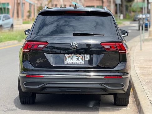 Used 2022 Volkswagen Tiguan SE image 4