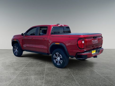 Used 2024 GMC Canyon AT4 w/ AT4 Premium Package AWD/4WD image 3