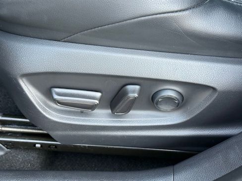 Certified 2022 Toyota Corolla XSE w/ Carpet Mat Package (TMS) image 19