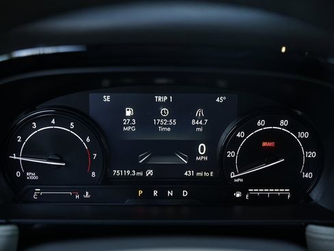 Used 2021 Lincoln Corsair FWD w/ Premium Package image 30