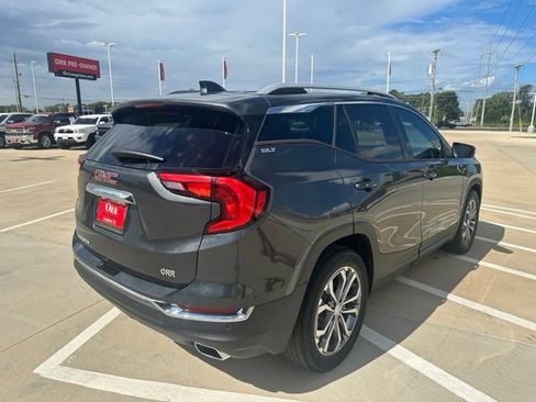 Used 2018 GMC Terrain SLT w/ Preferred Package FWD image 8