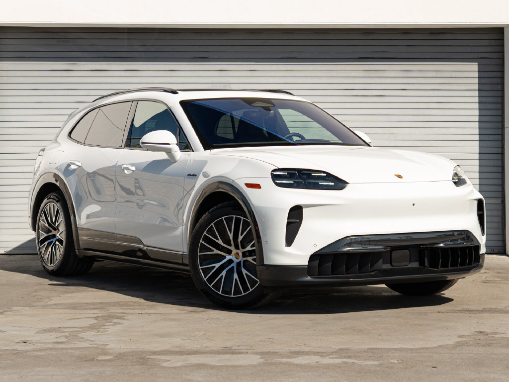 Certified 2026 Porsche Cayenne Electric AWD/4WD image 28