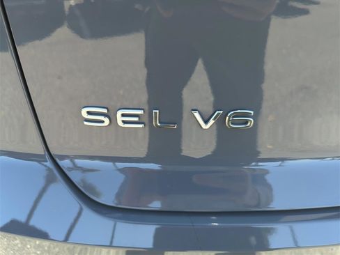 Used 2021 Volkswagen Atlas Cross Sport SEL R-Line image 47