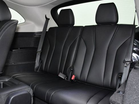 New 2026 Acura MDX SH-AWD image 21