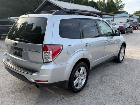 Used 2009 Subaru Forester 2.5X Limited AWD/4WD image 4