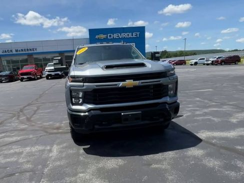 Used 2024 Chevrolet Silverado 2500 Custom w/ Custom Value Package AWD/4WD image 3