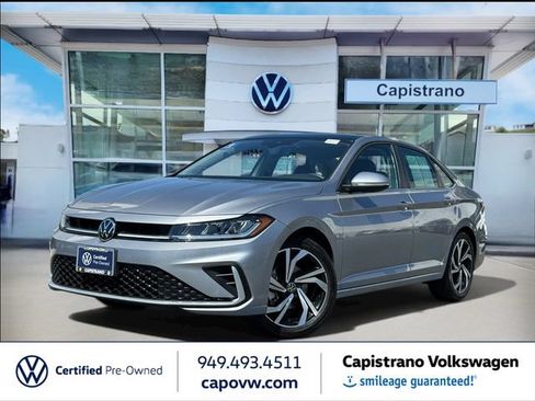 Certified 2025 Volkswagen Jetta SEL FWD image 1