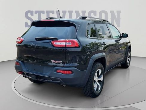Used 2015 Jeep Cherokee Trailhawk w/ Cold Weather Group AWD/4WD image 5