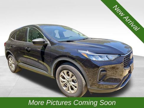 Used 2024 Ford Escape Active w/ Tech Pack #1 AWD/4WD image 1