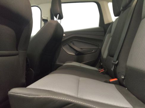 Used 2018 Ford Escape SE w/ SE Sync 3 Package AWD/4WD image 18