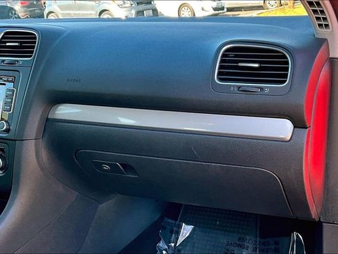 Used 2012 Volkswagen Golf 2-Door image 19