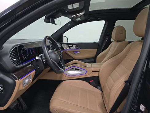 Used 2025 Mercedes-Benz GLE 350 4MATIC w/ AMG Line Exterior image 7