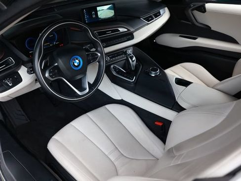 Used 2020 BMW i8 Coupe AWD/4WD image 6