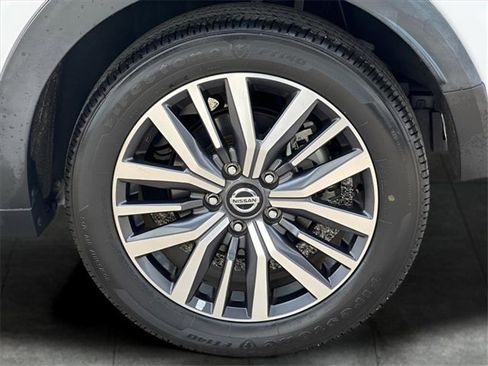 Used 2021 Nissan Kicks SV image 7