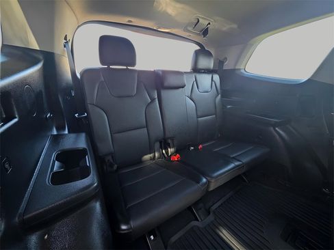 Used 2023 Kia Telluride S w/ S Sunroof Package image 10