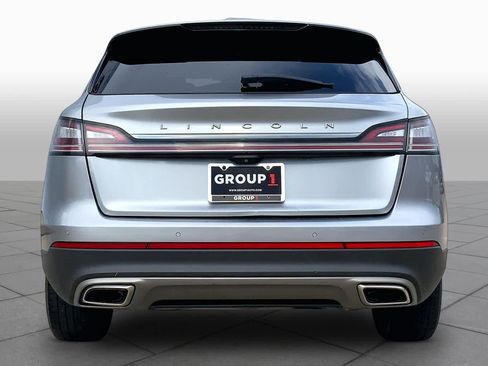 Used 2023 Lincoln Nautilus FWD w/ Premium Package image 4