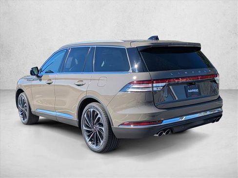 New 2026 Lincoln Aviator Reserve RWD image 2
