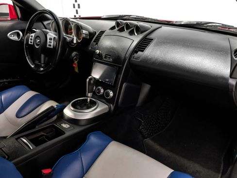 Used 2006 Nissan 350Z Enthusiast image 12