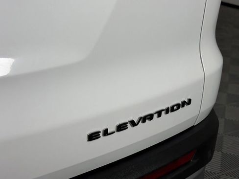 Used 2024 GMC Acadia Elevation FWD image 20