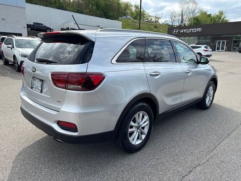 Used 2020 Kia Sorento LX w/ LX I4 Convenience Package AWD/4WD image 5