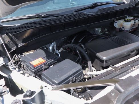 Used 2020 Chevrolet Silverado 1500 LT AWD/4WD image 11