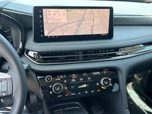 New 2027 INFINITI QX60 Luxe w/ Cargo Package FWD image 24