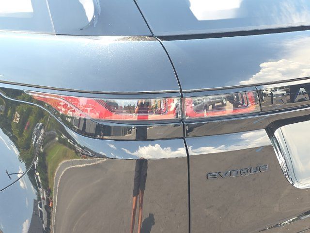 Used 2023 Land Rover Range Rover Evoque R-Dynamic S AWD/4WD image 32
