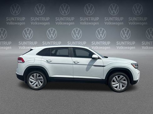 Used 2023 Volkswagen Atlas Cross Sport SE AWD/4WD image 7