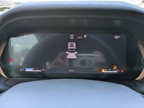 New 2025 Jeep Grand Cherokee Limited w/ Black Appearance Package image 24