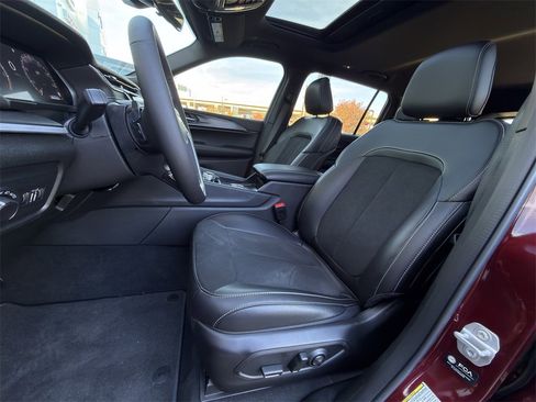 New 2025 Jeep Grand Cherokee L Altitude image 19