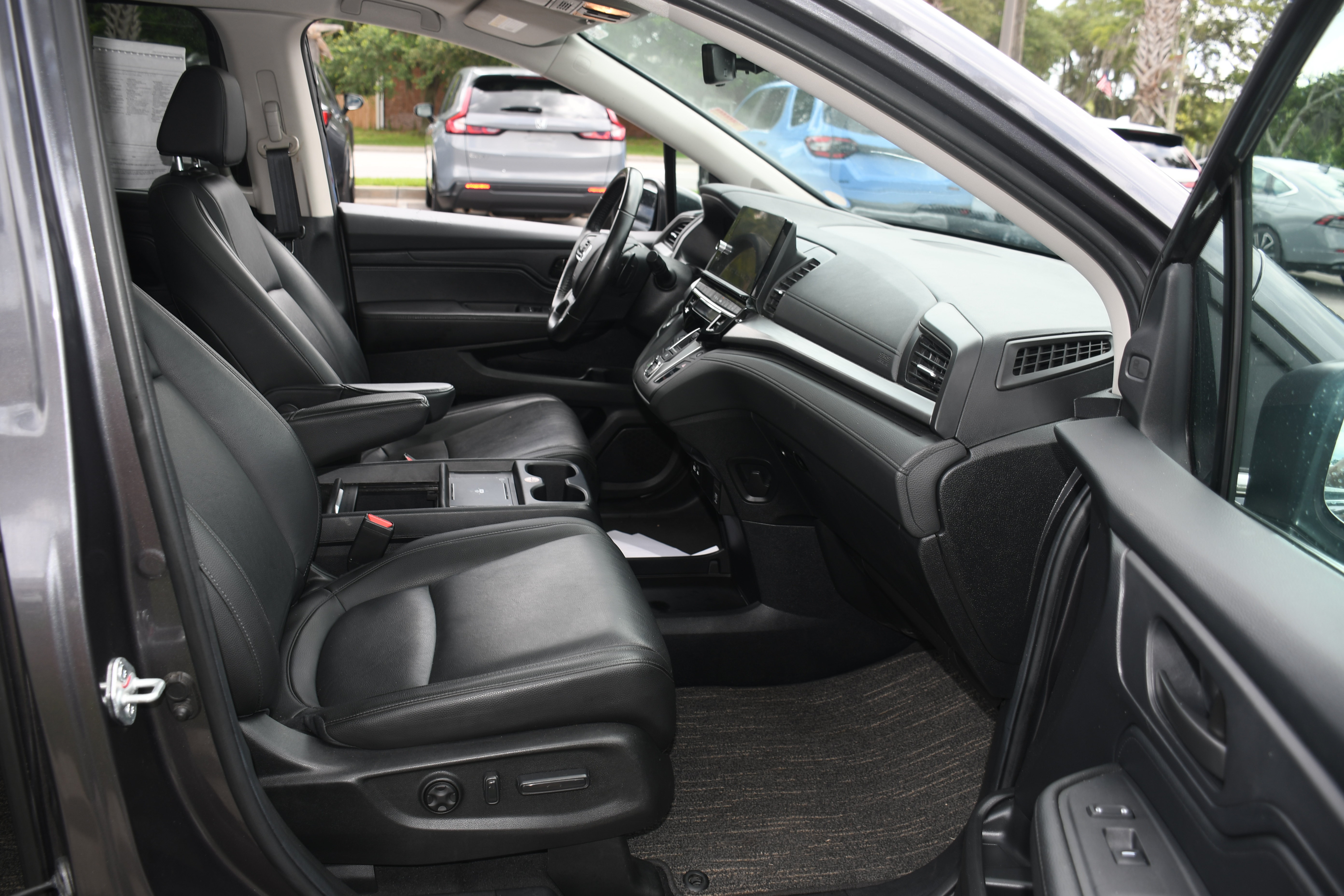 Used 2025 Honda Odyssey EX-L image 21